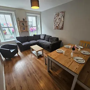  Apartment Latin Quarter Townhouse